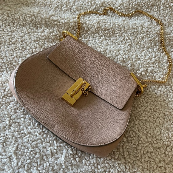 Chloe Handbags - Pink Beige Chloe Handbag in great Condition 🎀